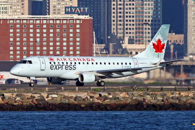 Embraer 175 (C-FEKD)