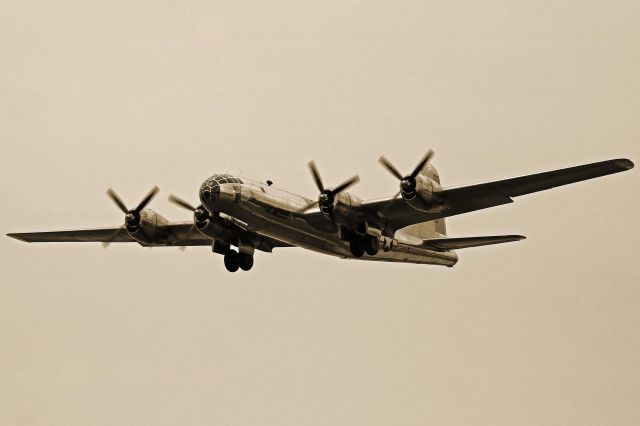 Boeing B-29 Superfortress (N69972) - Vintage look for a vintage aircraft (1 Jun 2018).