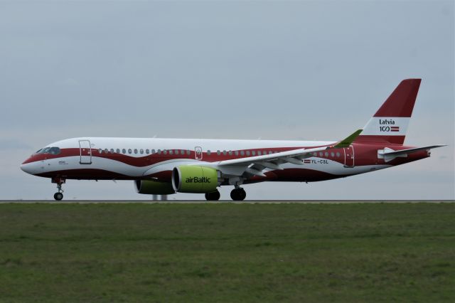 OSKBES-MAI Kityonok (YL-CSL) - Latvia 100 livery