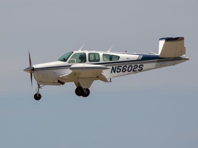 Beechcraft 35 Bonanza (N5602S) - osh18! 25 JUL 2018.
