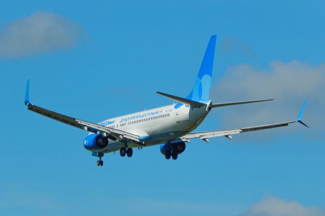Boeing 737-800 (RNA7335)