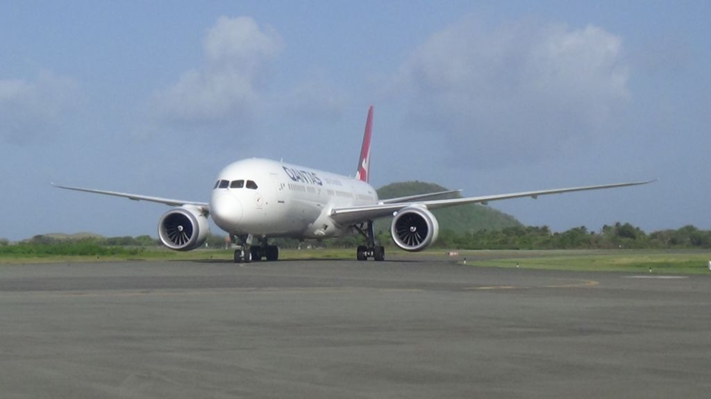 Boeing 787-9 Dreamliner (VH-ZNF)