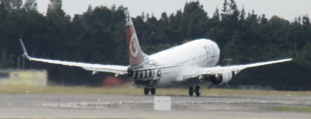 Boeing 737-800 (DQ-FJH) - This Fiji Airways Boeing 737-800 lifting off.