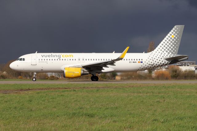 Airbus A320 (EC-MAN)