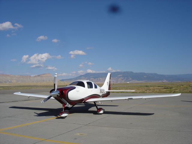 Cessna 400 (N400PL)