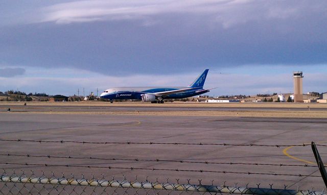 Boeing 787-8 (N787BA)