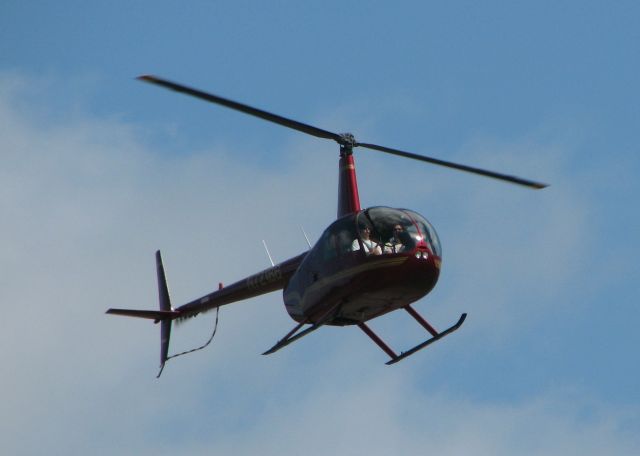 Robinson R-44 (N721BB) - Landing at Downtown Shreveport.