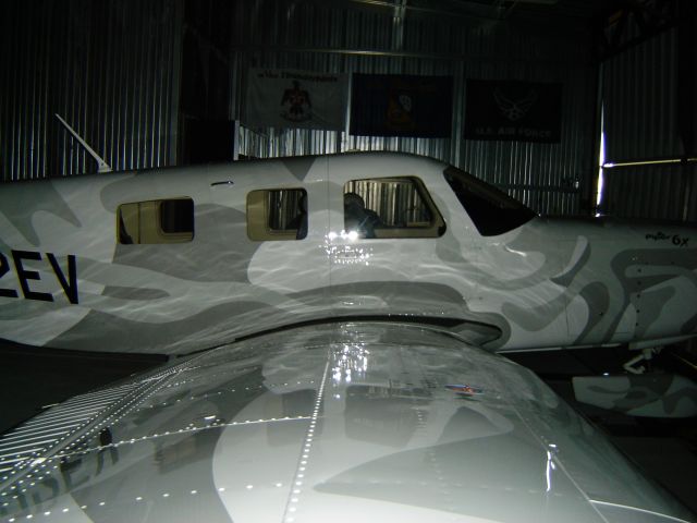 Piper Saratoga (N32EV)