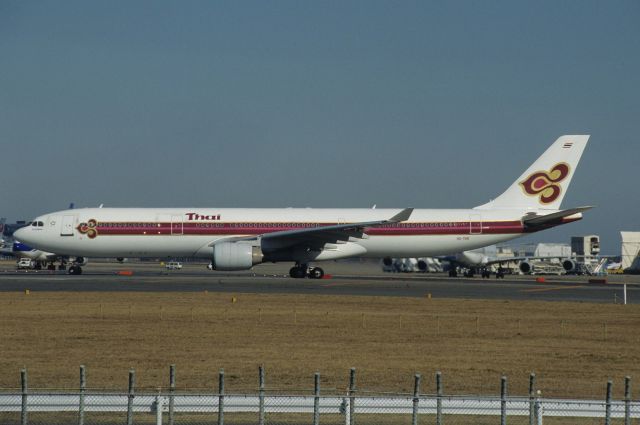 Airbus A330-200 (HS-TEE) - Departure at Narita Intl Airport Rwy34L on 1998/02/05