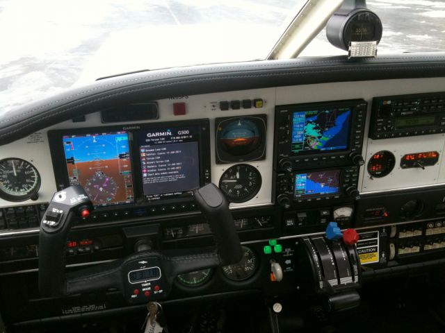 Piper Saratoga (N8459Q)