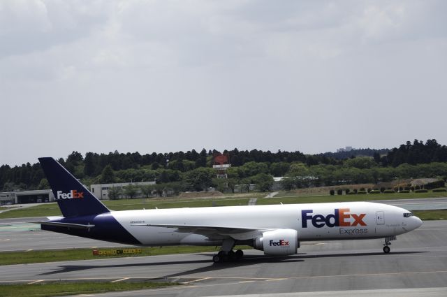 Boeing 777-200 (N892FD) - at RJAA on 2019/05/05