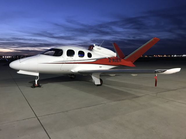 Cirrus Vision SF50 (2-AUER)