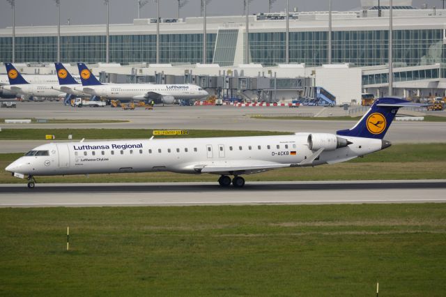 Canadair Regional Jet CRJ-900 (D-ACKB)