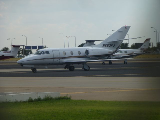 Dassault Falcon 10 (N653FJ)