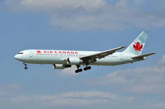 BOEING 767-300 (C-GLCA) - 2012/5/12