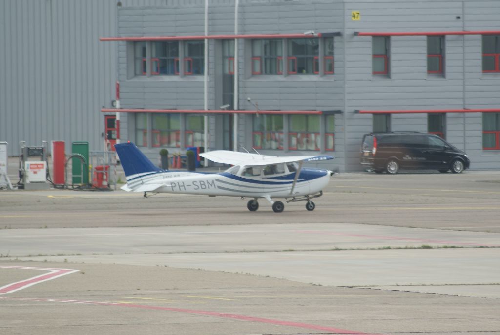 Cessna Skyhawk (PH-SBM) - Sand Air Reime-Cessna F172N SkyHawk II