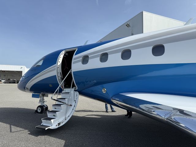 Embraer Legacy 450 (N535TP) - N334TP