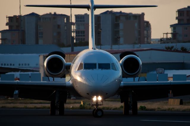 Fokker 100 (PJ-DAB)