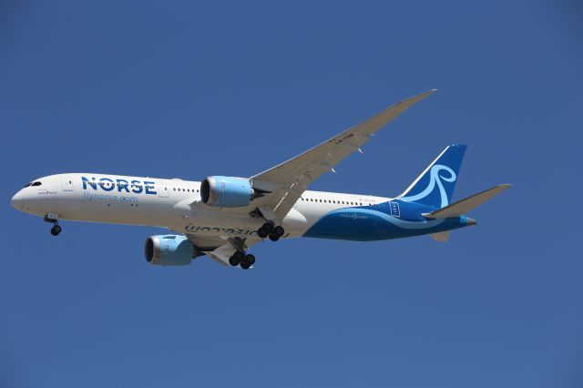 Boeing 787-9 Dreamliner (LN-FNB)