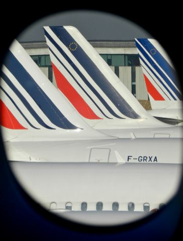 Airbus A319 (F-GRXA) - photo taken from upper deck of F-HPJD (A380)