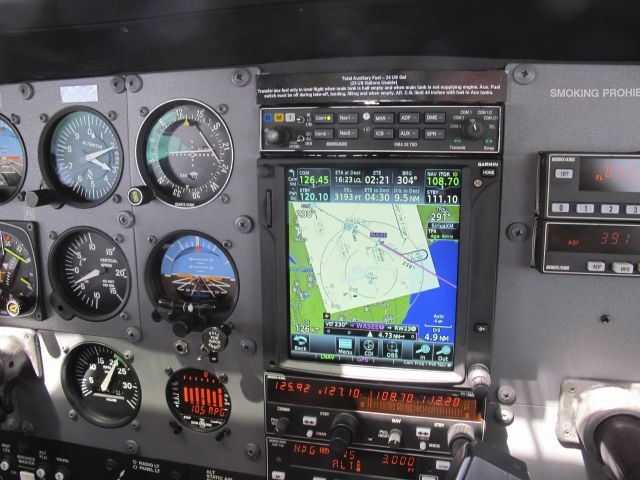 Cessna Skylane (C-GERD) - A very well equipped T182T