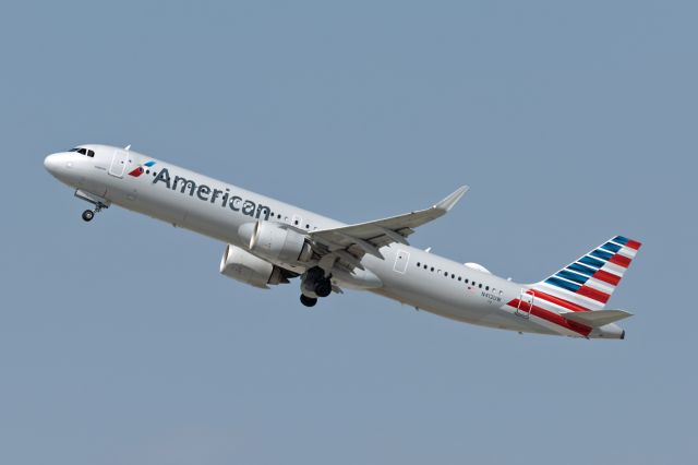 Airbus A321neo (N412UW)