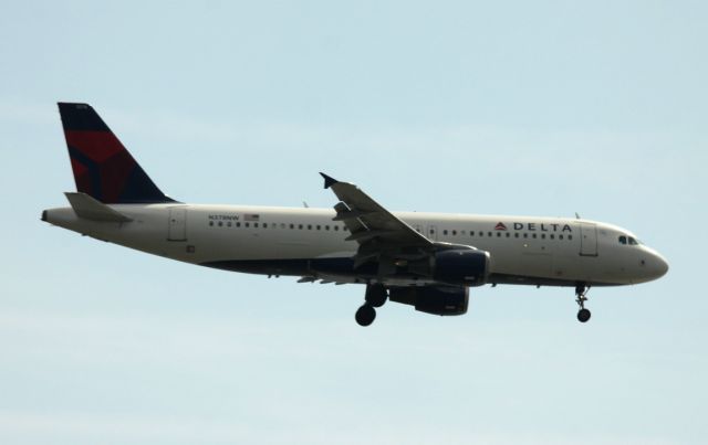 Airbus A320 (N378NW) - Arrival from KSLC, DL # 1374, On Final Approach, passing over The San Leandro Marina, SE of the runway.  05-10-2015