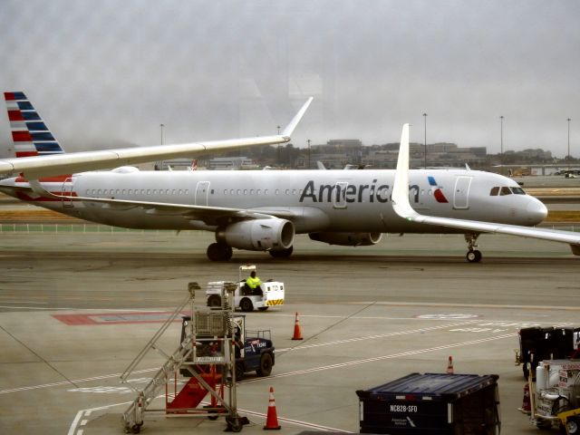 Airbus A321 (N111ZM)