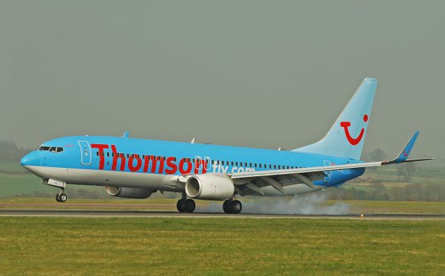 Boeing 737-800 (G-FDZE)
