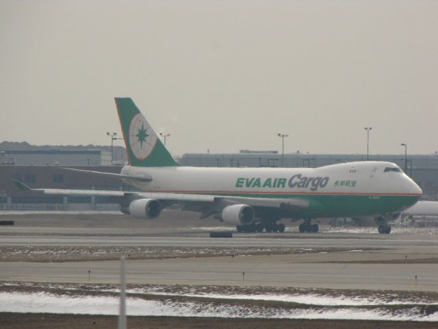 Boeing 747-400 (B-16483)