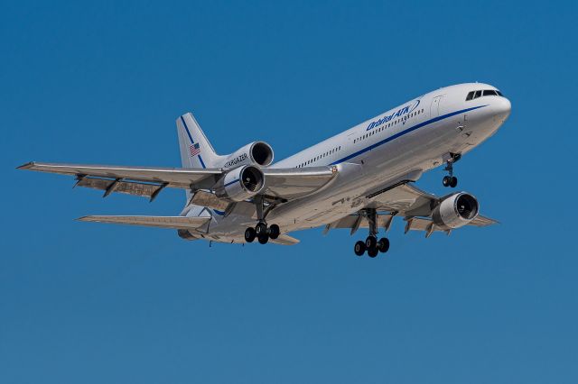 Lockheed L-1011 TriStar (N140SC) - The last TriStar lands at San Bernardino International airport 7/25/18 9:36 AM.