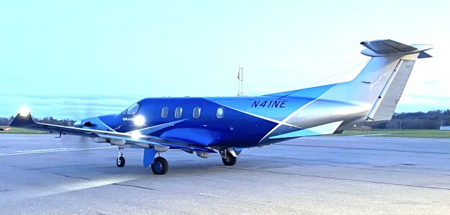 Pilatus PC-12 (N41NE) - Getting ready for a morning flight to KJWN