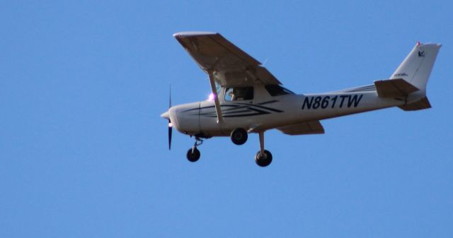 Cessna 170 (N861TW) - On short final is this 1972 Cessna 170 in the Winter of 2022.