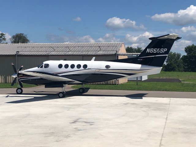 Beechcraft Super King Air 200 (N655SP) - New Paint!