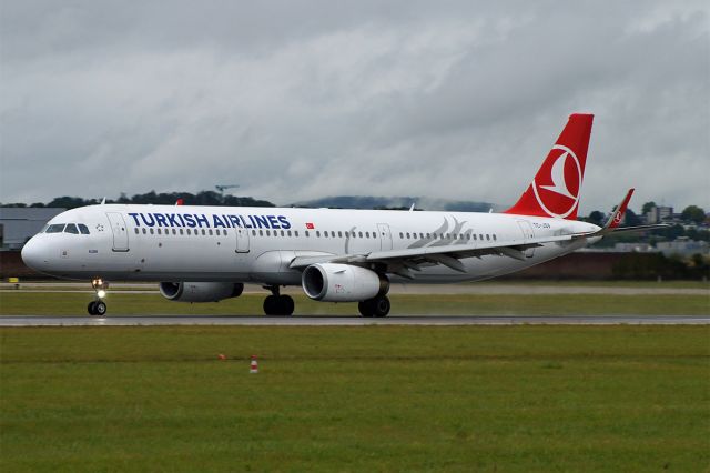 Airbus A321 (TC-JSV) - Airbus A321-231(WL), Turkish Airlines, TC-JSV, EDDS Airport Stuttgart-Manfred Rommel, 23.Sept.2019