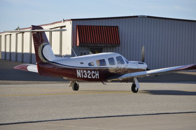 Piper Lance 2 (N132CH)