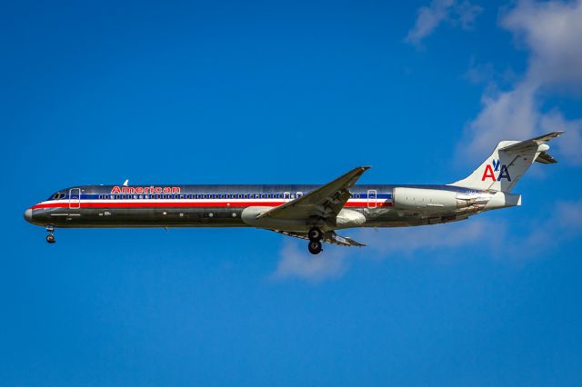 McDonnell Douglas MD-82 (N501AA) - Photo by John A Miller, a rel=nofollow href=http://www.PhotoEnrichments.comwww.PhotoEnrichments.com/a