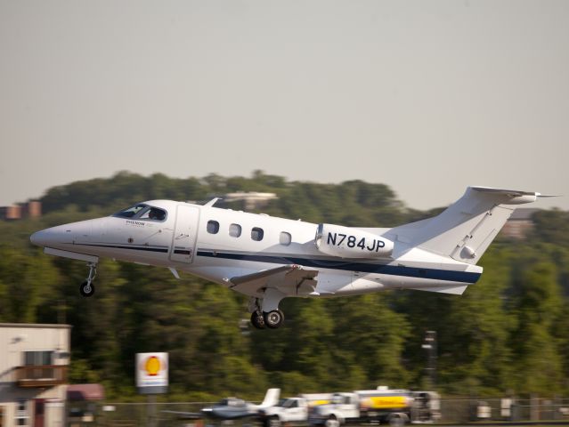 Embraer Phenom 100 (N784JP) - Take off runway 26. The aircraft is managed by CFM Corporate Flight Management a rel=nofollow href=http://www.flycfm.comwww.flycfm.com/a