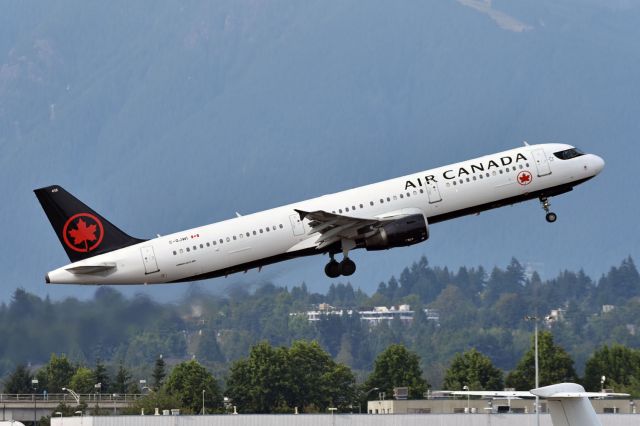 Airbus A321 (C-GJWI)