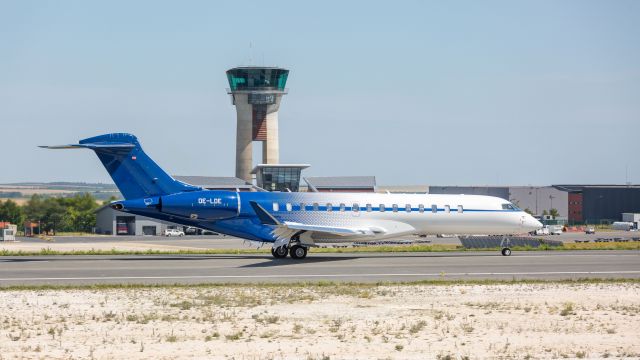 BOMBARDIER BD-700 Global 7500 (OE-LOE)