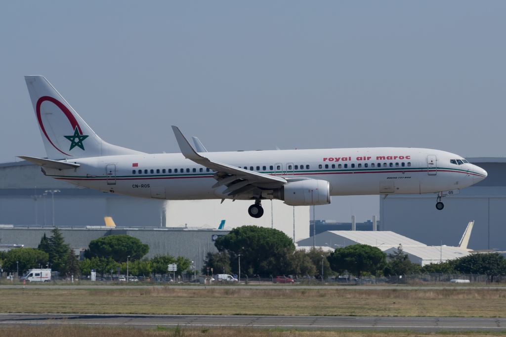 Boeing 737-700 (CN-ROS)