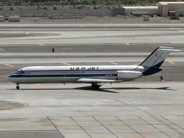 Douglas DC-9-10 (N327US) - April 8, 2008 - taxiing for takeoff.