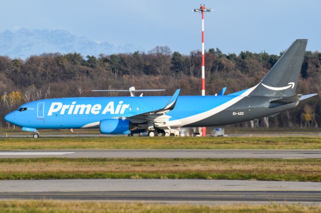 Boeing 737-800 (EI-AZC)