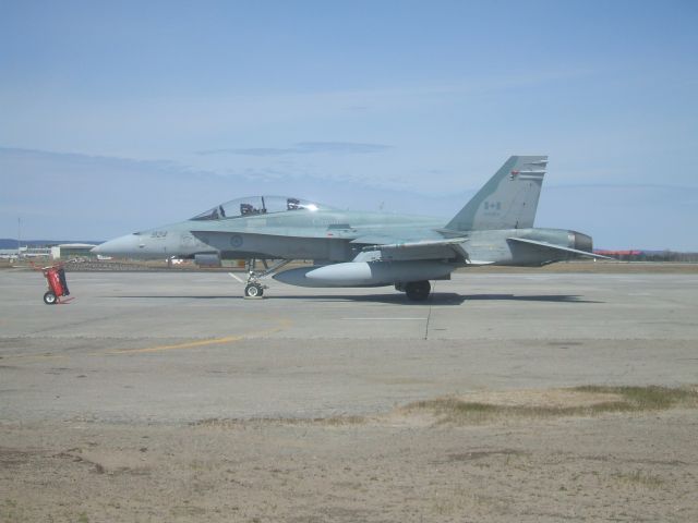 — — - Parked At Woodward Aviation F.B.O. Goose Airport Lab.