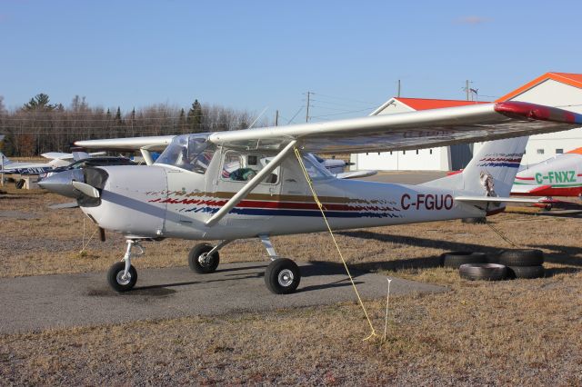 C-FGUO — - Cessna 150 C-FGUO Aéroport de Joliette QC.CSG3 13-11-2016