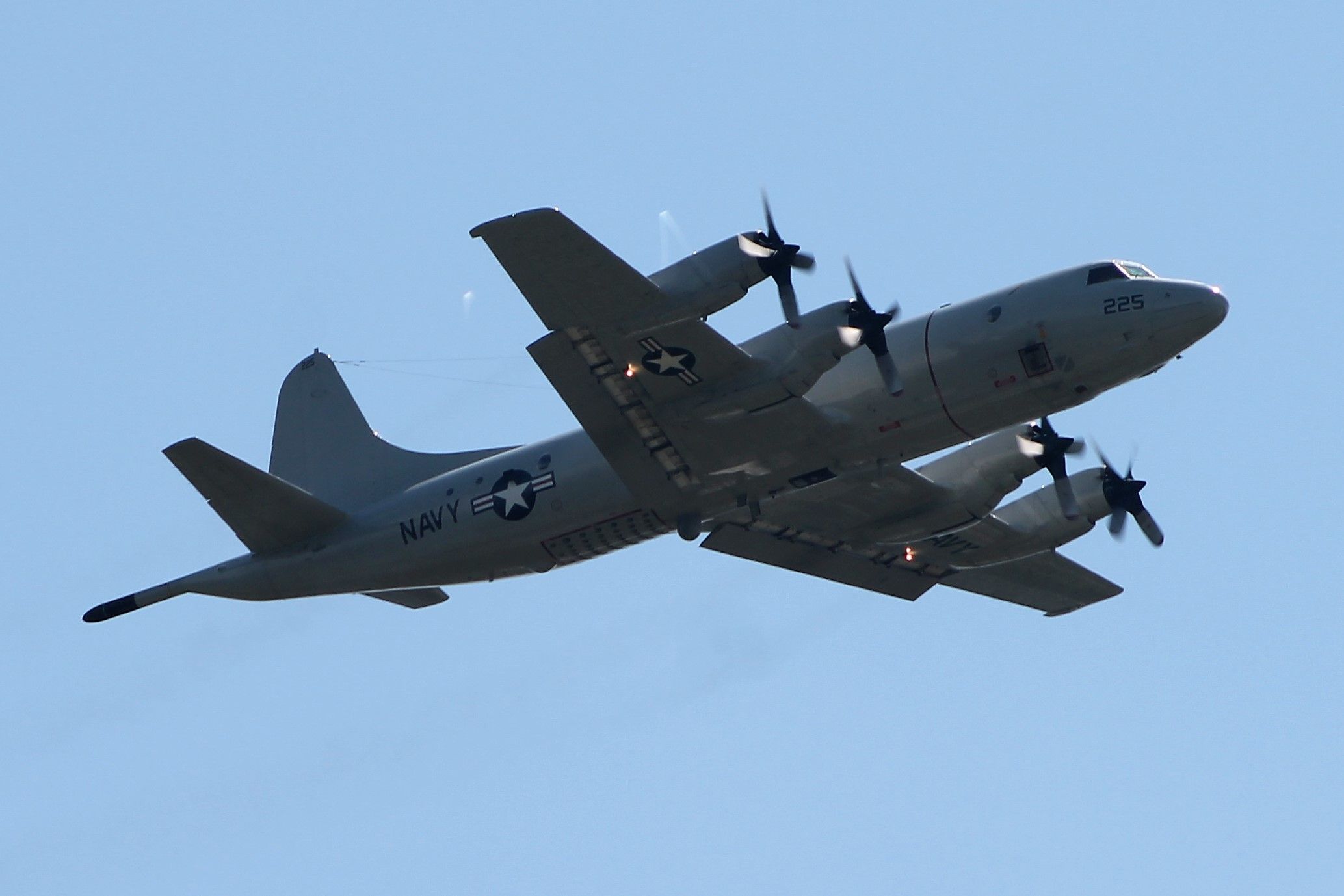 15-8225 — - P-3C Orion doing touch-n-goes at KHKY.