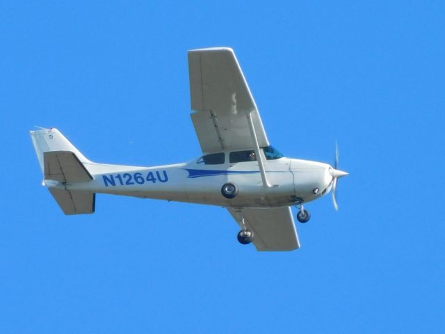 Cessna Skyhawk (N1264U)