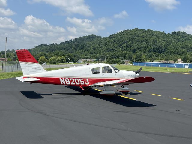 Piper Cherokee (N9205J)