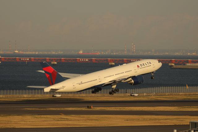 Boeing 777-200 (N861DA) - March 9th 2019:HND-MSP