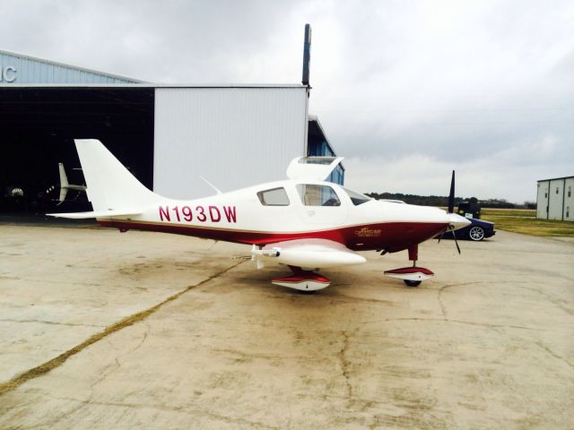 Cessna 350 (N193DW)